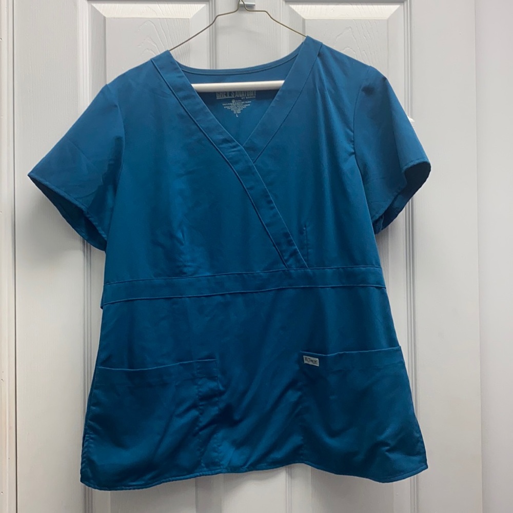 Women’s Grey’s Anatomy Scrub Top in Blue